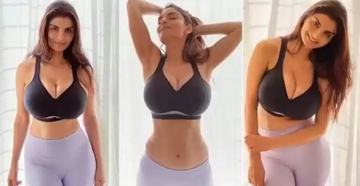 Anveshi Jain Boob Fitted One Peice Dress Live