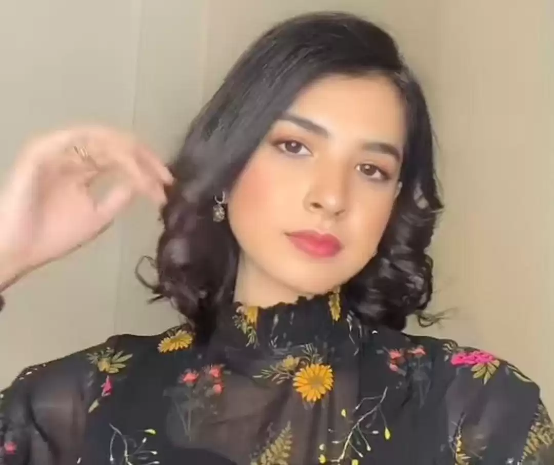 RAAGINI Famous Actress & Model Most Exclusive Tango Live Full NUDE with Full Face FINGERING Hot Expressions 11Min+ VIDEO