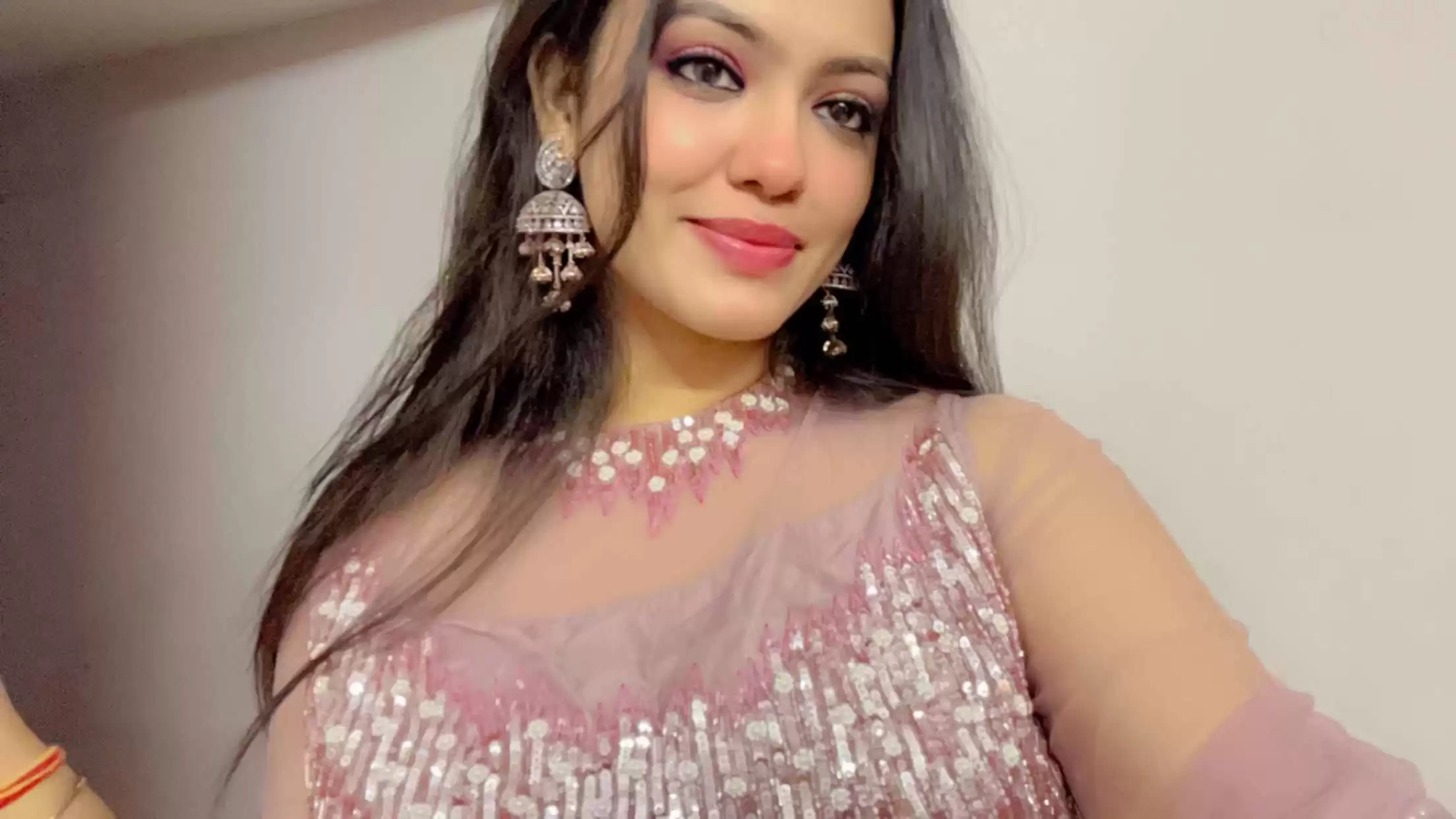 Beautiful MBA Girl New UPDATE 6 VIDEO’S MERGED Full NUDE Blowjob, DoggyStyl Fucking with Full Face Clear Audio, Boyfriend Saying ” How Sexy u look when u Suck my Dick “